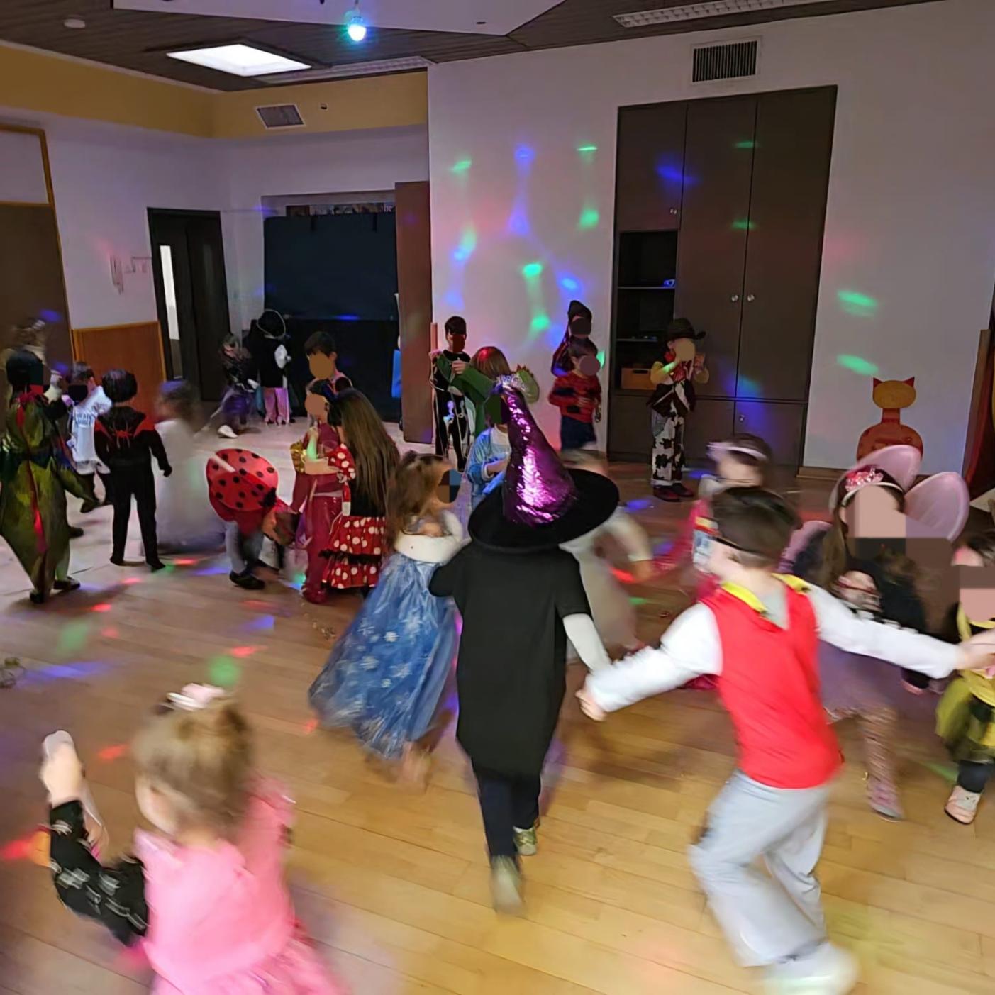 Ausgelassene Stimmung in der Disco